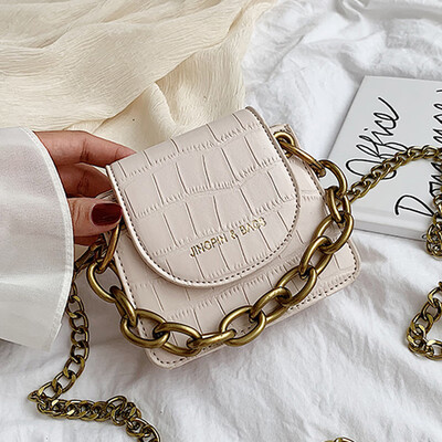 

French small crowdsourcing women 2019 new fashion crocodile Joker chain shoulder slung small square bag