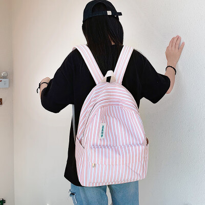 

The Korean version of high school girls backpack in Hyun-a Kim is cute