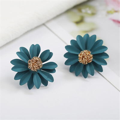 

Free Shipping Sea Shell Starfish Earrings For Women Trendy Summer Vocation Sea Beach Stud Earring Cute Female Jewelry 2019 New