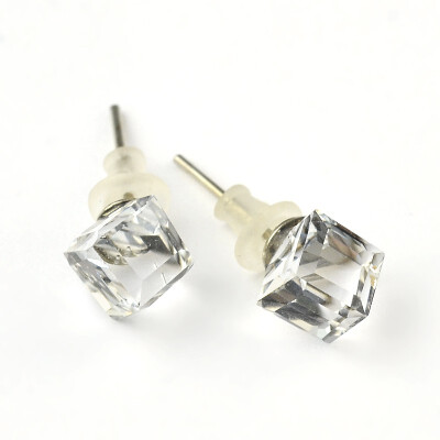 

Shiny Glass Rhinestone Stud Earrings with Platinum Brass Ear Stud Components Crystal 9x7mm Pin 07mm