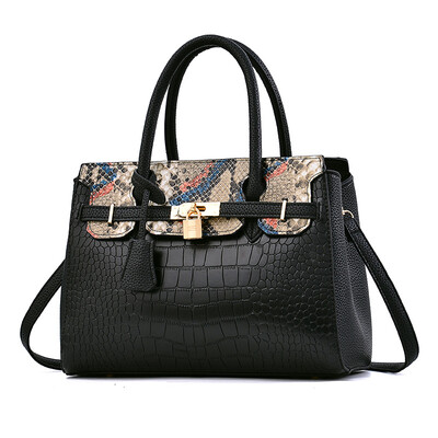 

2019 spring&summer new diagonal female bag Europe&America large-capacity handbag shoulder trend wild bag