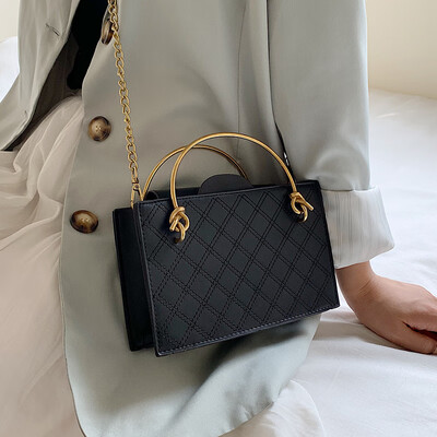 

Foreign air embroidered line handbag 2019 new fashion handbag summer small fresh messenger bag wild ins shoulder bag