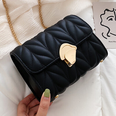 

Summer small bag women 2019 new Korean embroidered shoulder bag small square bag fashion chain messenger bag