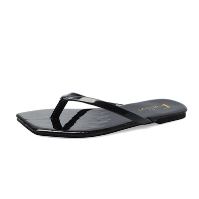 

Flip-flop slippers for women wearing summer fashion flat-bottomed slippers for women in summer