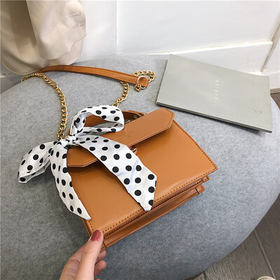

New small bag female 2019 new wave Korean version of the wild Messenger bag chain shoulder bag wave point scarf handbag