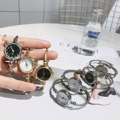 

Cold atmosphere ins bracelet female students bracelet Korean version simple ulzzang department chic
