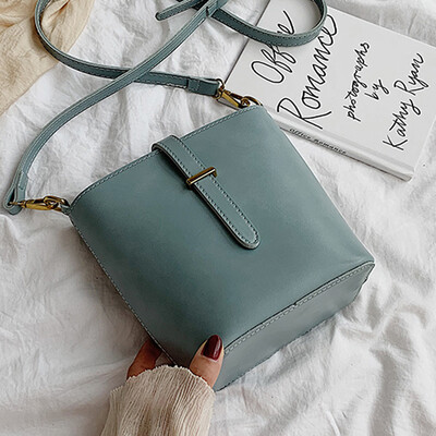 

Womens bag 2019 tide new autumn small fresh fashion bucket bag Joker foreign style shoulder Messenger bag