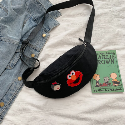 

2019 new casual wild shoulder bag simple sports canvas pocket female cartoon cute Sesame Street Messenger bag