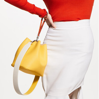 

Luxury Designer Snake Wide Strap Women Bucket Shoulder Bag Rivet Handbags Wrist Bags Cute PU Leather Panelled Crossbody Bag sac