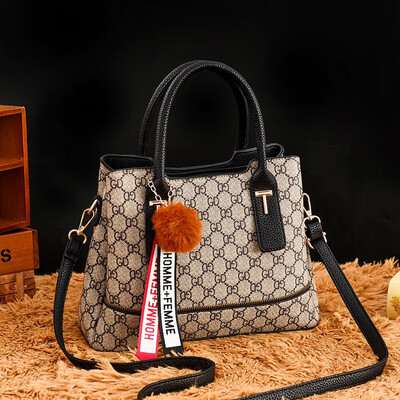 

Single Shoulder Bag Female Fashion Korean Version Baitao Slant Bag Large Capacity Womens Handbag 2018