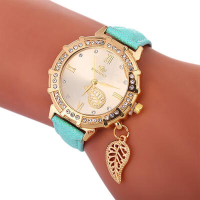 

2019 Fashion Women Luxury Watch New Design Pendant Clock Leather Band Quartz Wristwatch Lady Female Diamond Watches Reloj Mujer