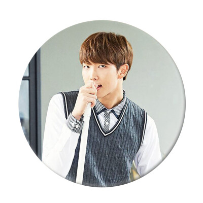 

Kpop BTS Cute Q Version Badge Cute Cartoon Brooch Bag Pendant Boys Girls Accessories Hot Gift for Fans