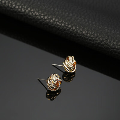 

Trendy Gold Color Indented Stud Earrings Fashion Jewelry Women Earrings Wedding Party Gifts Female Accessories Good Quality
