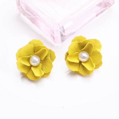 

EK703 Fashion Cute Spray Paint Pearl Flower Stud Earrings For Women Korean Jewelry Boho Metal Brincos Girl Gift Wedding Earrings