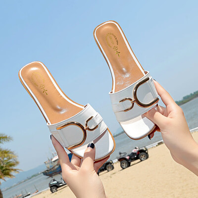 

Summer womens shoes ins network celebrity sandals&slippers womens summer 2019 new fashion wear a word out of the flat bottom