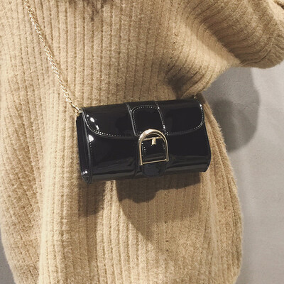 

Ins super fire diagonal cross port wind forest chain mini bag female 2019 new autumn Korean version of the wild Messenger bag