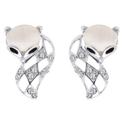 

Womens Fashion Fox Imitation Rhinestone Party Earrings