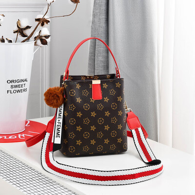 

Female bag 2019 spring new Korean fashion handbag cool tide shoulder Messenger bag cross-border