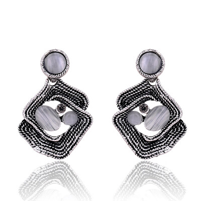 

Exotic Irregular Fashion Wedding Jewelry Anti Stud Earring 2019 Christmas Gift Women Piercing Earrings