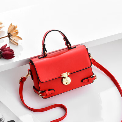 

In summer the new small bag is popular with the fashion of the handheld lady with a simple one shoulder