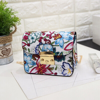 

Tailored Ethnic Embroidery Bag Vintage Shoulder Messenger Bags Women Small Phone Purse BK