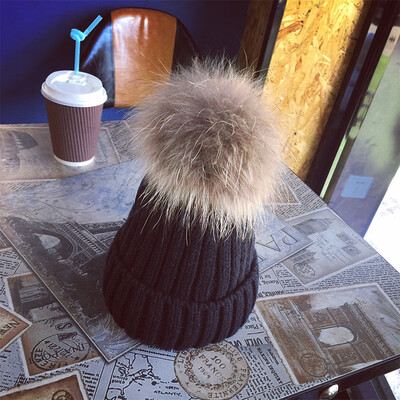 

Pepa hat lady autumn&winter new mule hairball knitted wool hat Korean version outdoor thickened warm hat