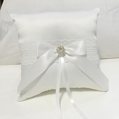 

Gobestart Wedding Ceremony Ring Bearer Pillow Cushion With Pearl Beaded Lace Silk 18x18cm