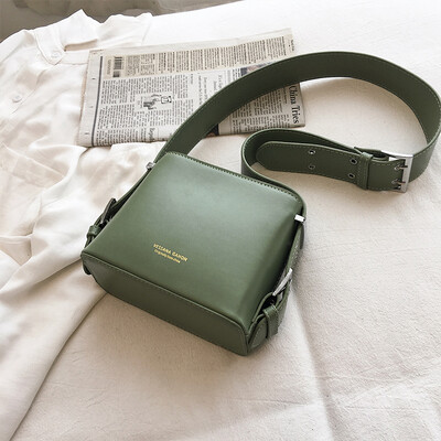 

Summer new texture bag female 2019 new Korean version of the wild single shoulder slung fashion casual simple small square bag