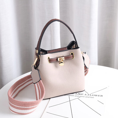 

In summer the Korean version of contrasting soft leather bucket bag for women has a single shoulder&a female broadband diagon