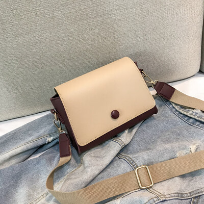 

Hong Kong wind chic bag female 2018 new wave Korean version of the retro shoulder bag small square bag wild broadband Messenger bag
