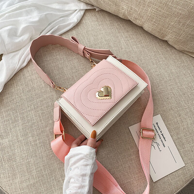 

Small fresh bag female Korean fashion broadband love shoulder bag shoulder bag wild hit color small square bag