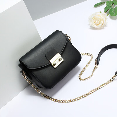 

Summer Baitao Little Girl Tide Korean Edition Girl Single Shoulder Bag Slant Bag Chain Bag Mini Girl Bag
