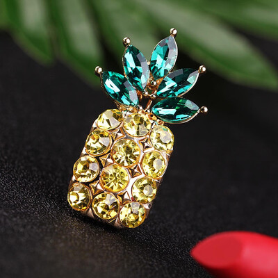 

Vogue Women Fruit Pineapple Brooches Green Yellow Crystal Brooch Special Gift 1x