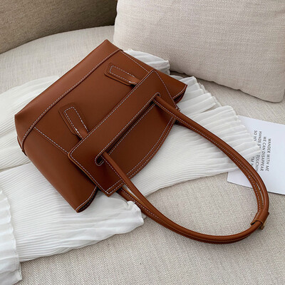

On the new large bag women 2019 new stylish texture shoulder bag Joker leisure large capacity handbags