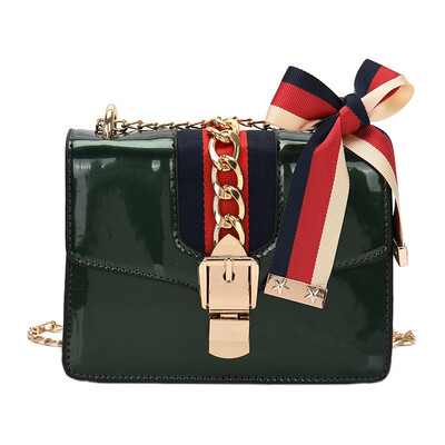 

Fashion simple wild pearl lock girl ck small square bag 2019 spring new single shoulder portable Messenger bag tide