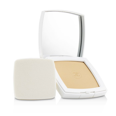 

CHANEL - Le Blanc Whitening Compact Foundation SPF 25 - 20 Begie 12g042oz