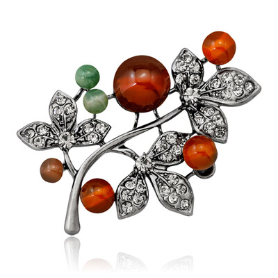 

Retro Brooch Beautiful Buckle Brooch Rhinestone Badges Unisex Gift
