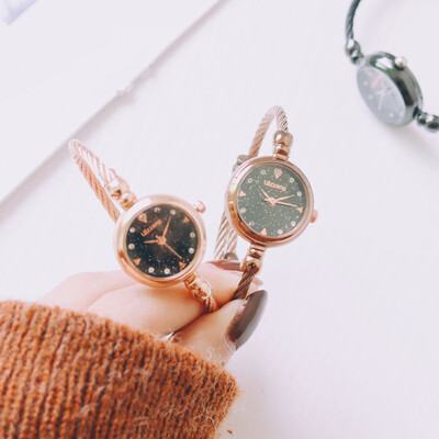 

French Minority Tremble Star Sky Watch Female Simple Temperament Sen Female Bracelet Type Small Watch Plate Smaller Retro Academic