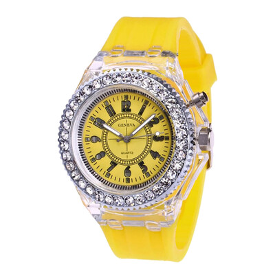 

RM Fashion Transparent Neutral Quartz Luminous Female Silicone Tape Sports Watch
