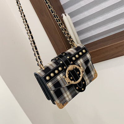 

Korean Joker bag chic rivet chain small square bag new 2019 fashion color shoulder bag Messenger bag