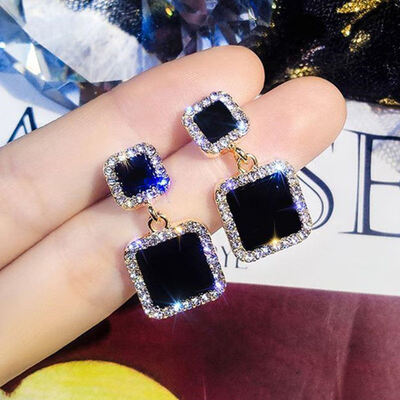 

2019 Korean Style Asymmetrical Earrings Geometric Drop Earrings Rhinestone Circle Acrylic Shell Earrings Temperament Earrings