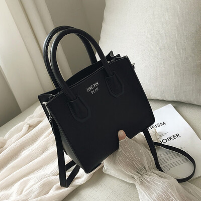 

Ins bag hit small fresh handheld girl bag in summer new 2019 fashion Tate bag oblique satchel bag