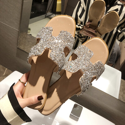 

Korean fashion h slippers in summer