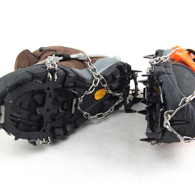 

1 Pair 12 Teeth Claws Crampons Non-slip Shoes Cover Stainless Steel Chain Outdoor Ski Ice Snow Hiking Climbing Grey