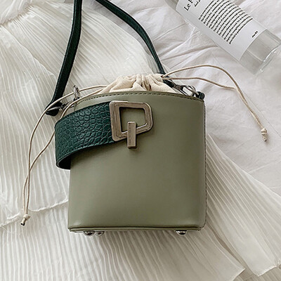 

Summer womens bag tide 2019 new bag slanted 100 lap Korean version of single shoulder fashion handheld bucket bag