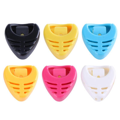 

Portable Plastic Heart Shape Guitar Pick Plectrum Holder CaseRandom Color