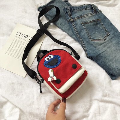 

Cute cartoon simple wild shoulder Messenger bag female 2019 new casual fashion Sesame Street portable canvas bag