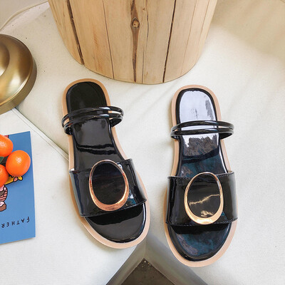 

Slippers women wear 2019 tide shoes new fashion Joker flat bottom two wear thick red sandals womens sandals beach shoes