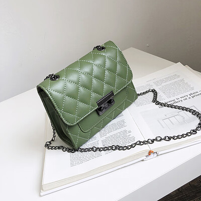 

Messenger bag female 2019 new pig nose lock fashion rhombic small square bag casual simple wild chain shoulder
