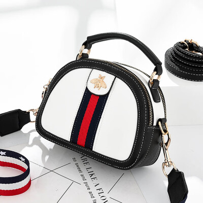 

New small bag girl fashion single shoulder handheld splice girl mini oblique satchel ins overheated